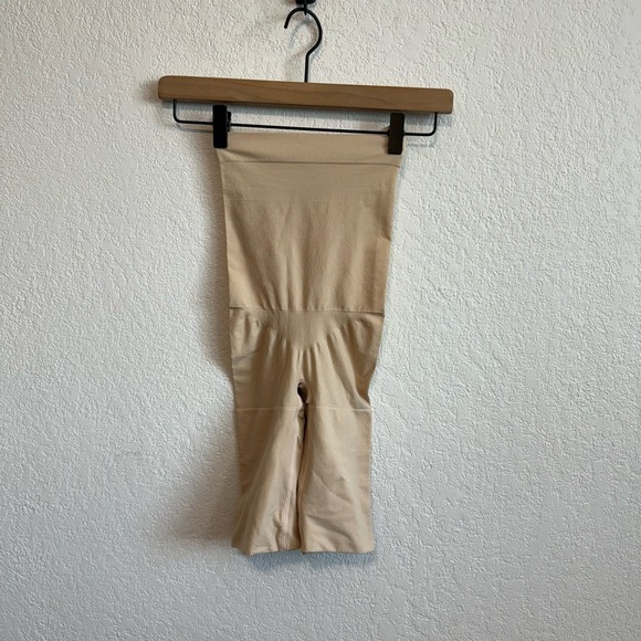 Spanx Higher Power High Waist Sculpting Shaping Seamless Short Nude Tan Cream S - Picture 3 of 10